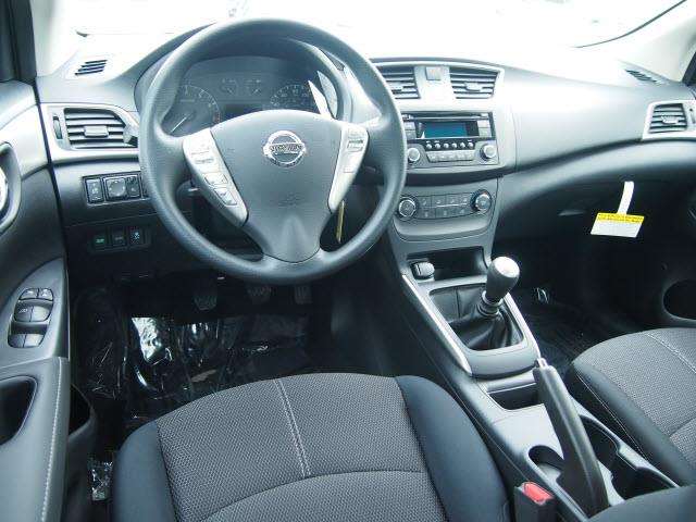 2017 Nissan Sentra S 4dr Sedan 6M